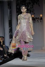 Model walk the ramp for Suneet Varma Show at HDIL India Couture Week, Grand Hyatt, Mumbai on 15th Oct 2009 (36).JPG